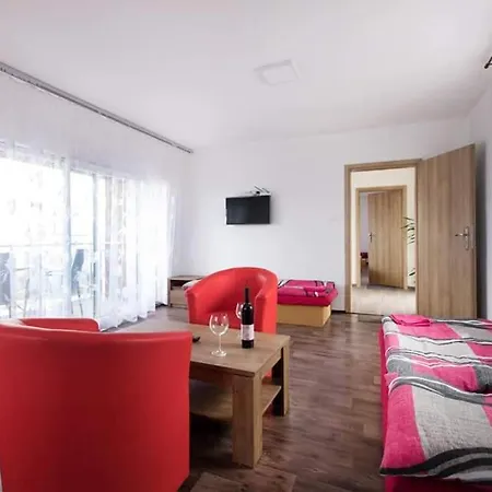 Ascona Club Restauracia A 里马夫斯卡索博塔