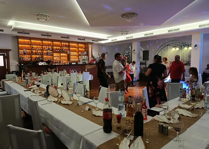 Ascona Club Restauracia A Guest house Rimavska Sobota